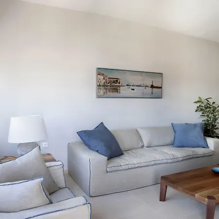Apartment Aethrion Boutique Homes